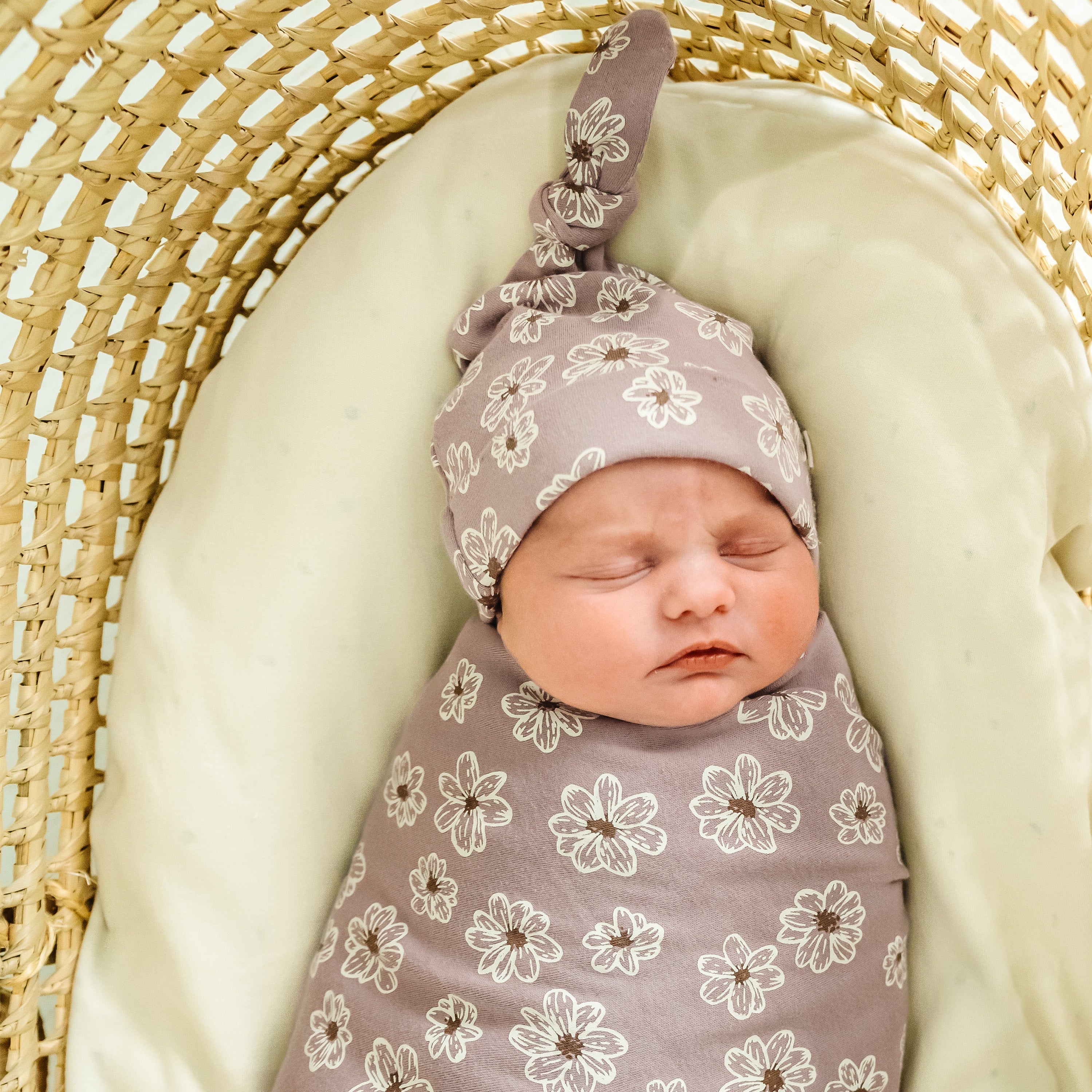 Organic Baby Swaddle Blanket & Hat - Daisies Makemake Organics   