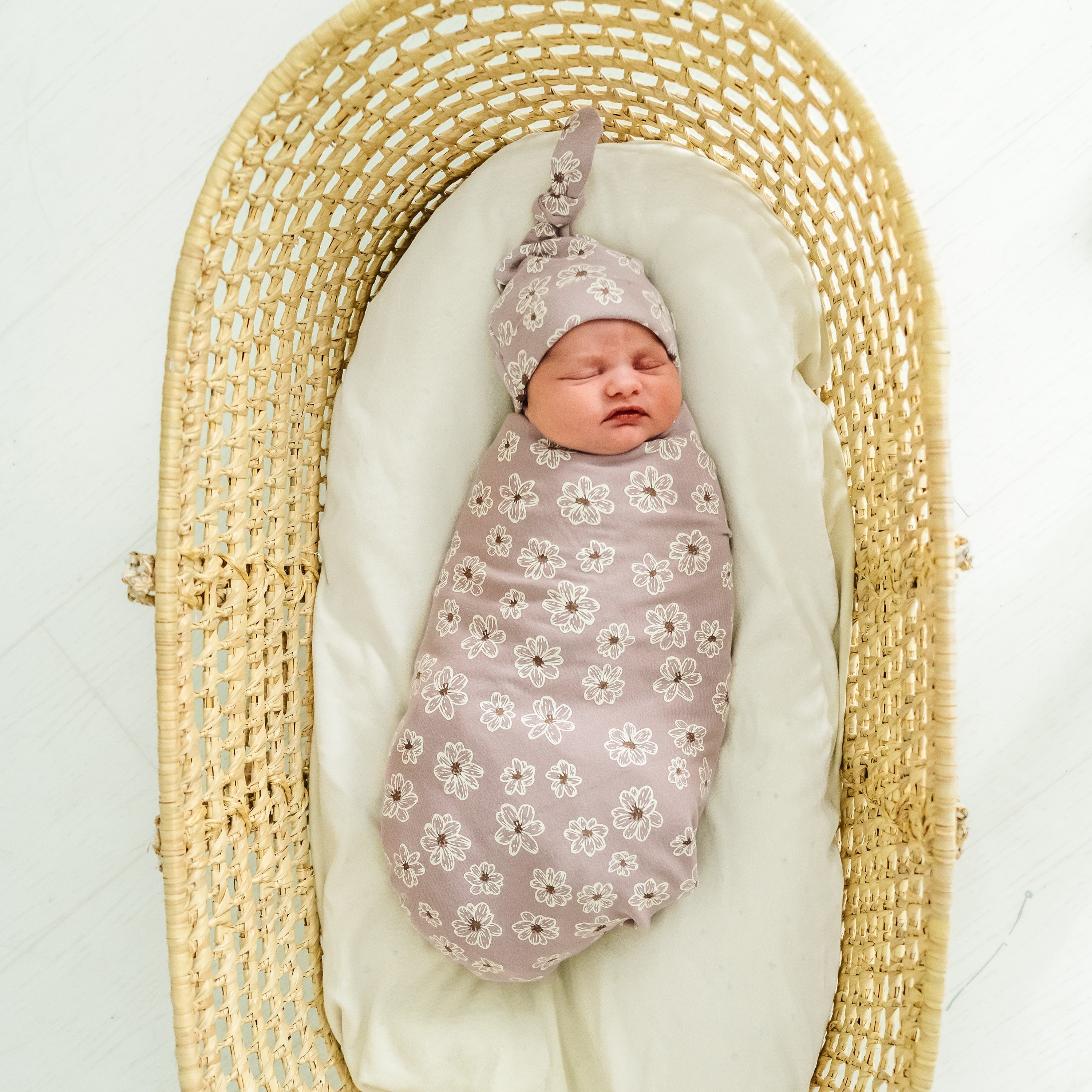 Organic Baby Swaddle Blanket & Hat - Daisies Makemake Organics   