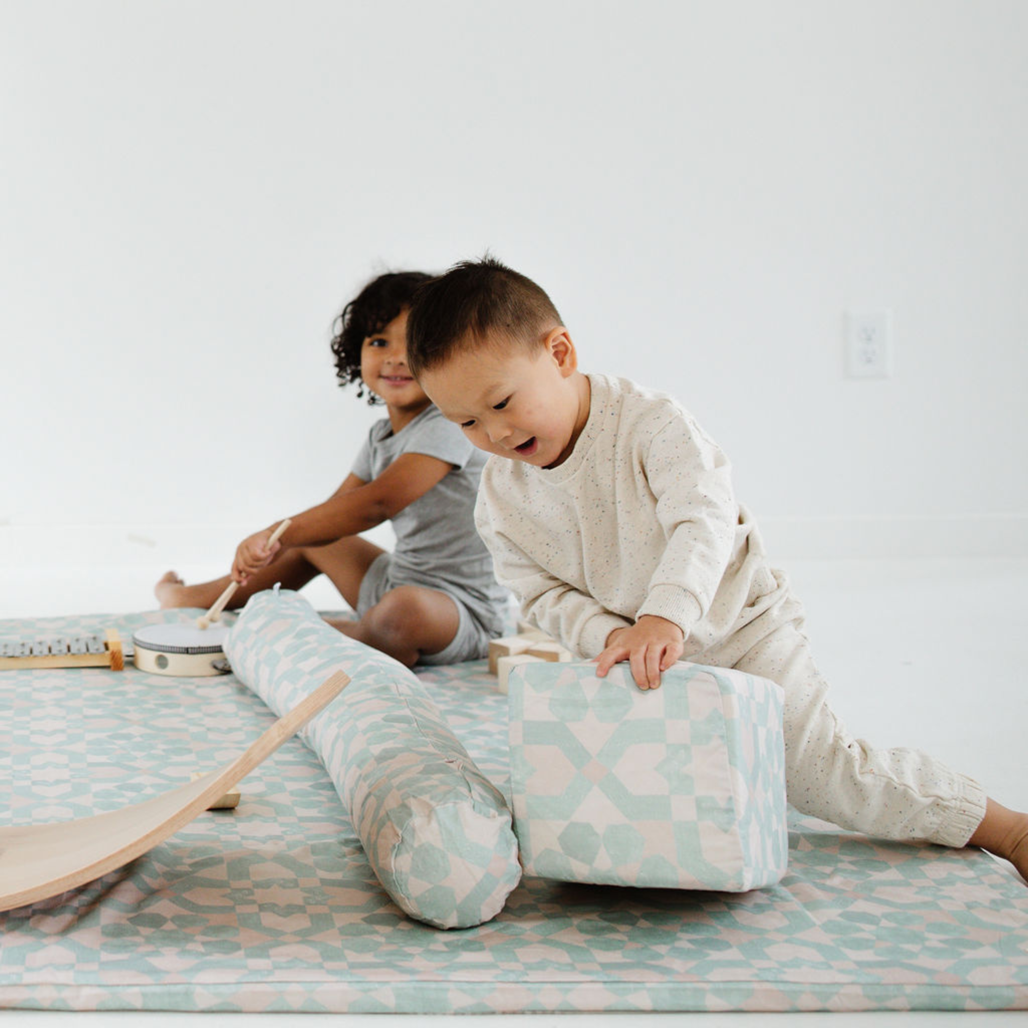 Green Tile Support Pillow Toki Mats   