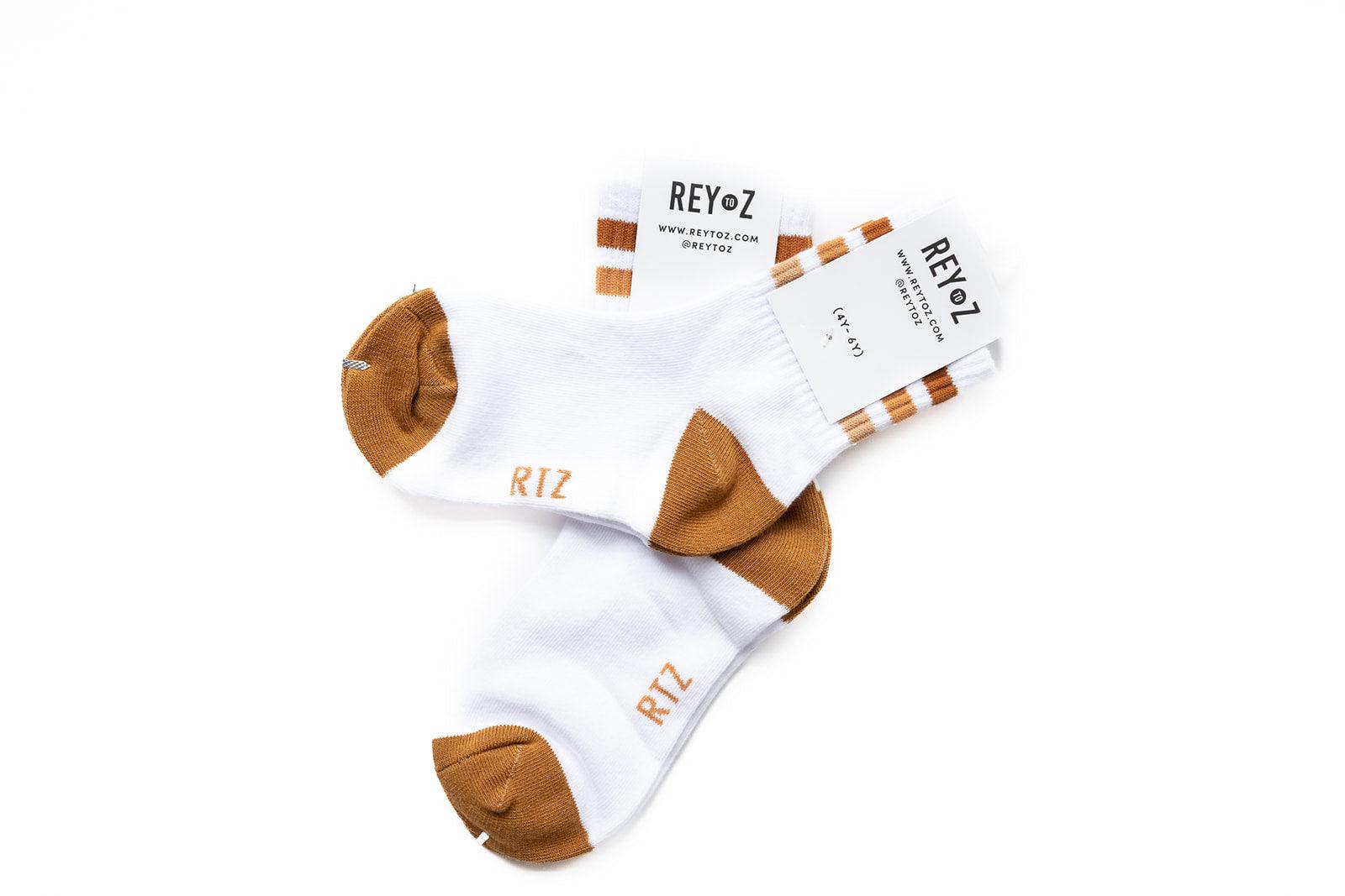 Tan Stripe Socks Rey to Z   