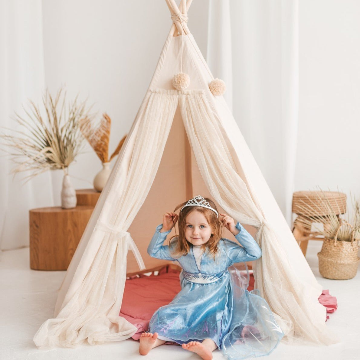 MINICAMP Fairy Kids Play Tent With Tulle in Ecru minicamp   