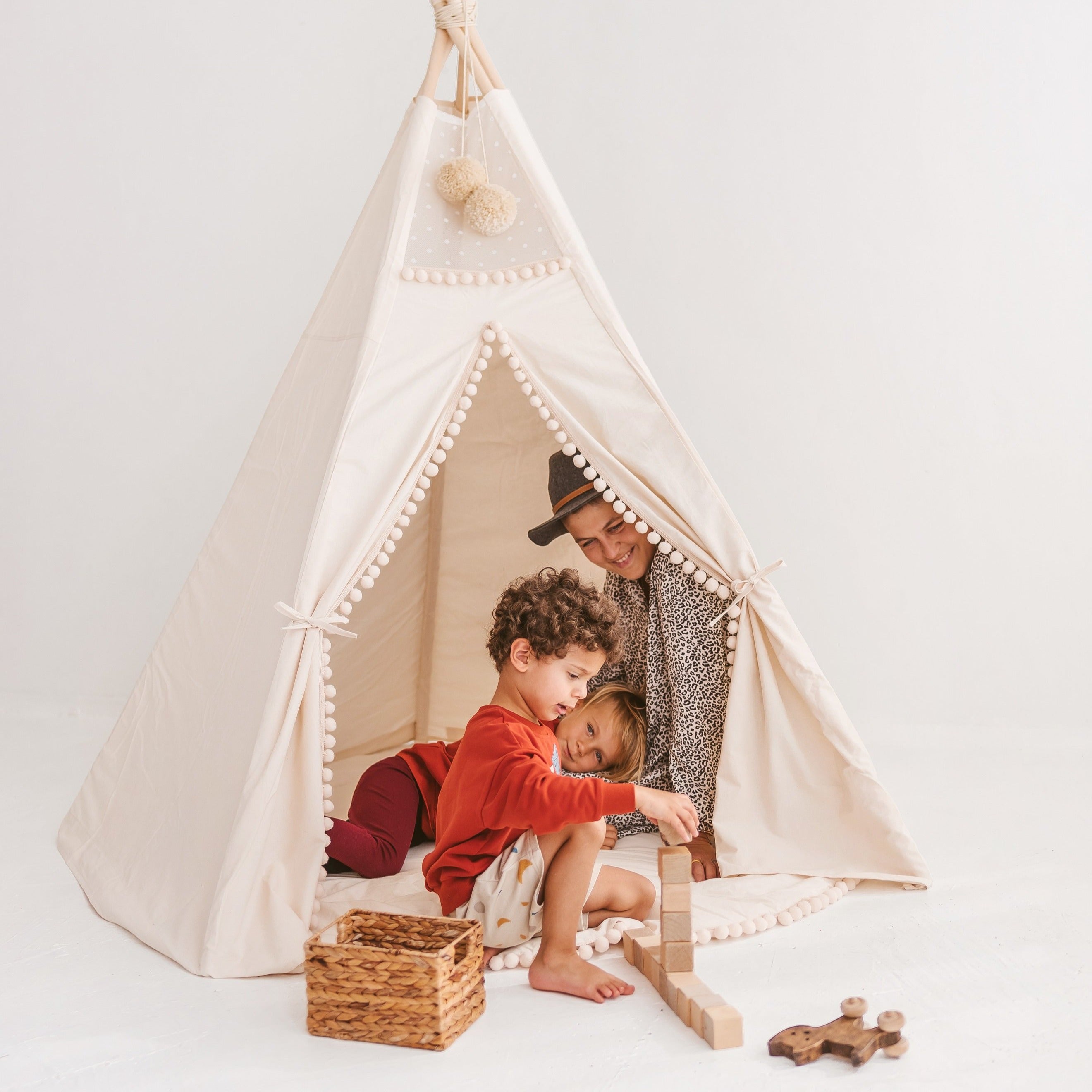 MINICAMP Extra Large Kids Teepee Tent With Pom Pom Decor minicamp   