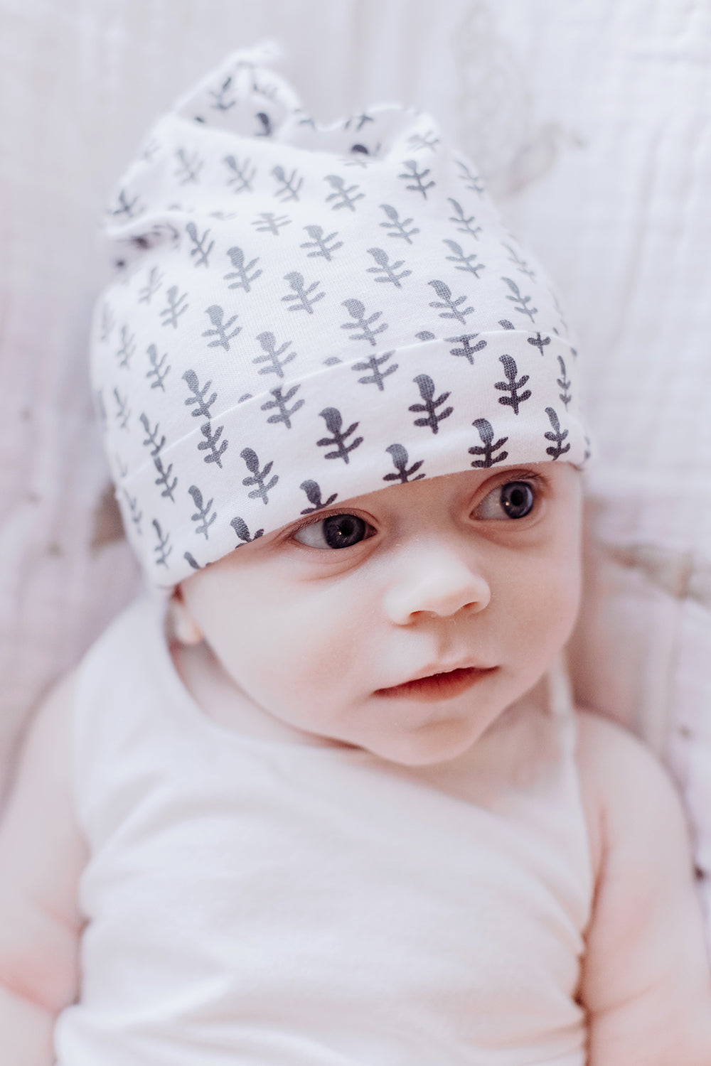 Organic Cotton Bandana Bib, Mitten, Hat Set - Fort Malabar Baby   