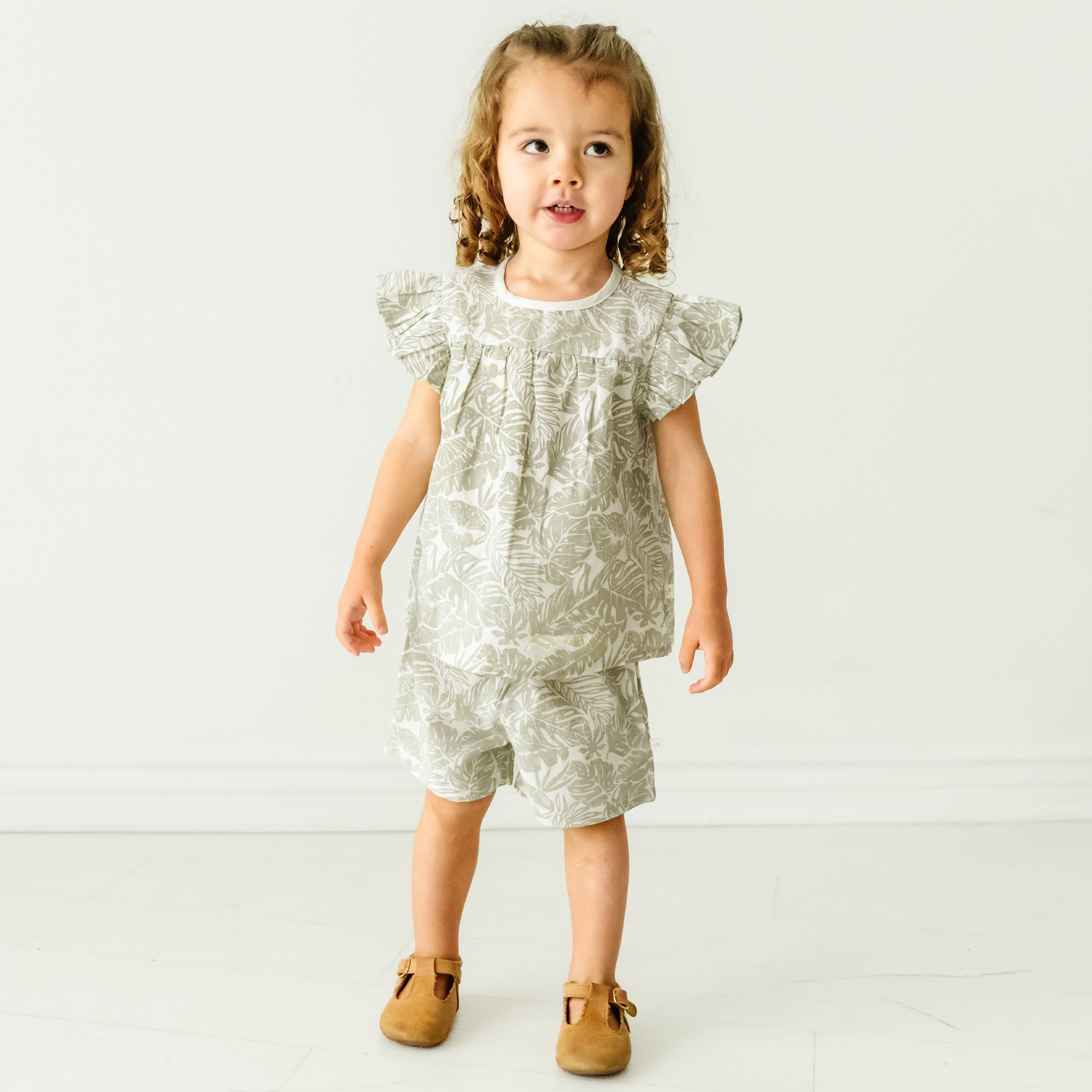 Organic Girls Flutter Top and Shorts Outfit - Palms Makemake Organics   