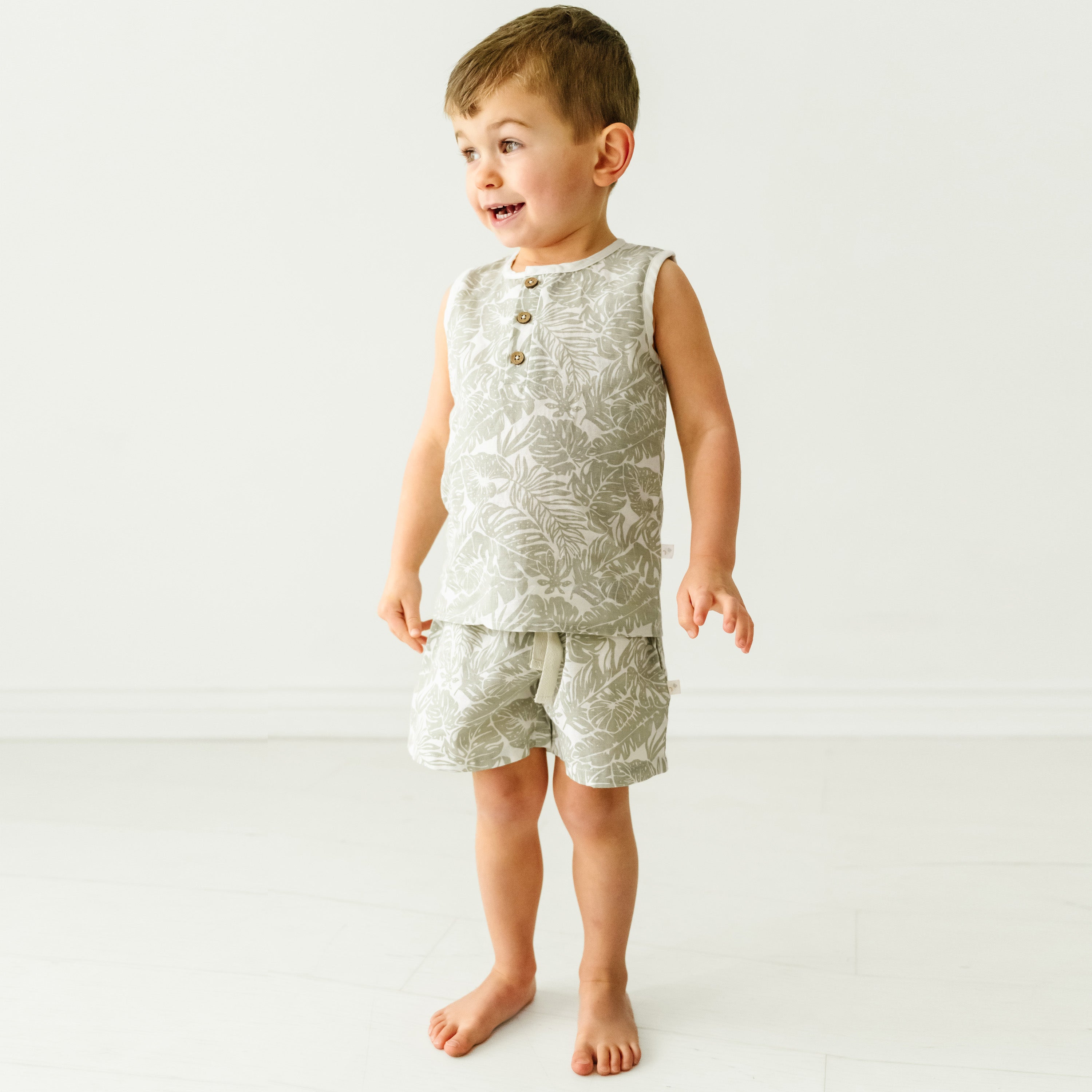 Organic Kids Tank and Shorts Outfit Linen - Palms Makemake Organics   