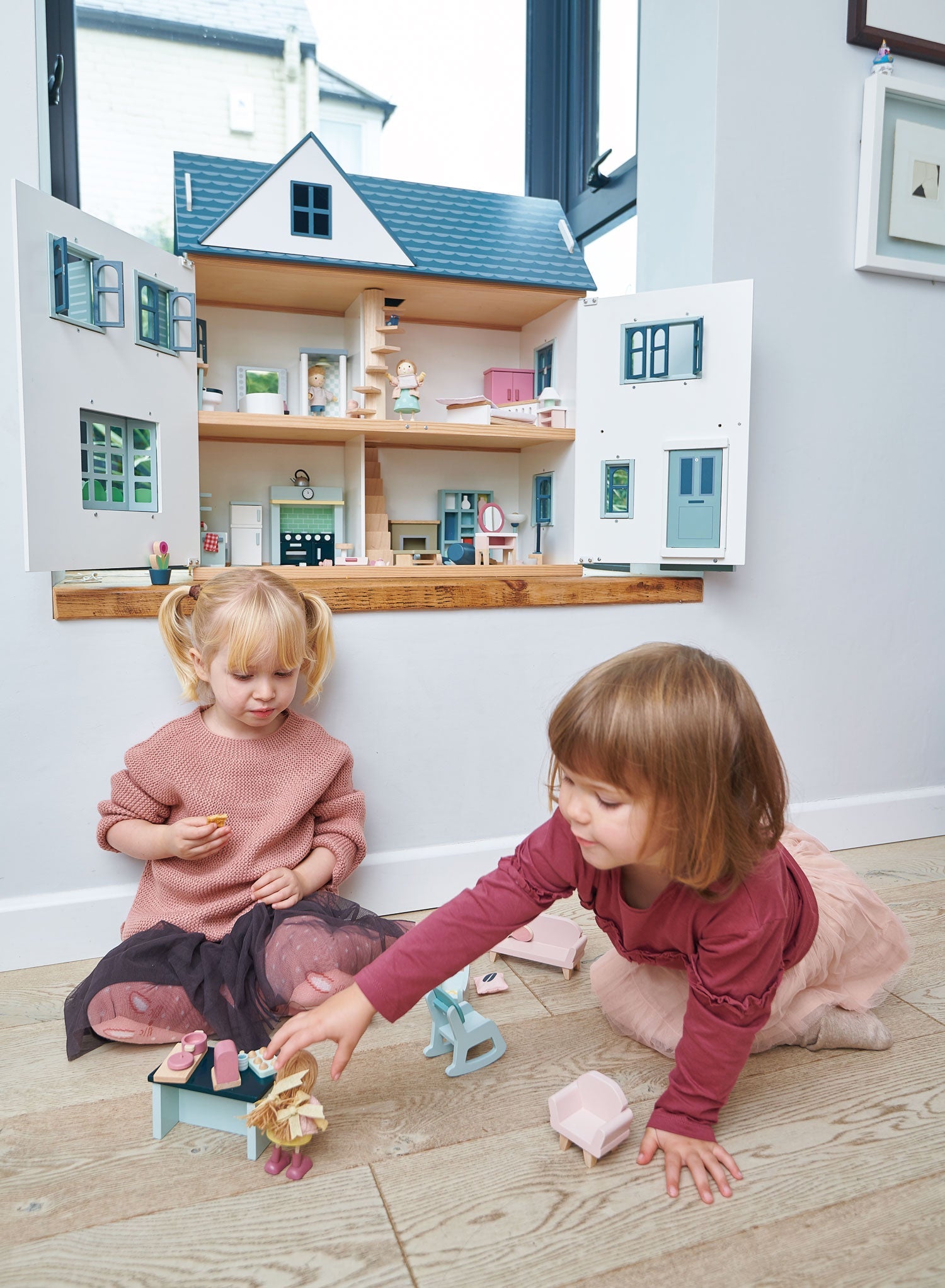 Dovetail House Tender Leaf Toys   