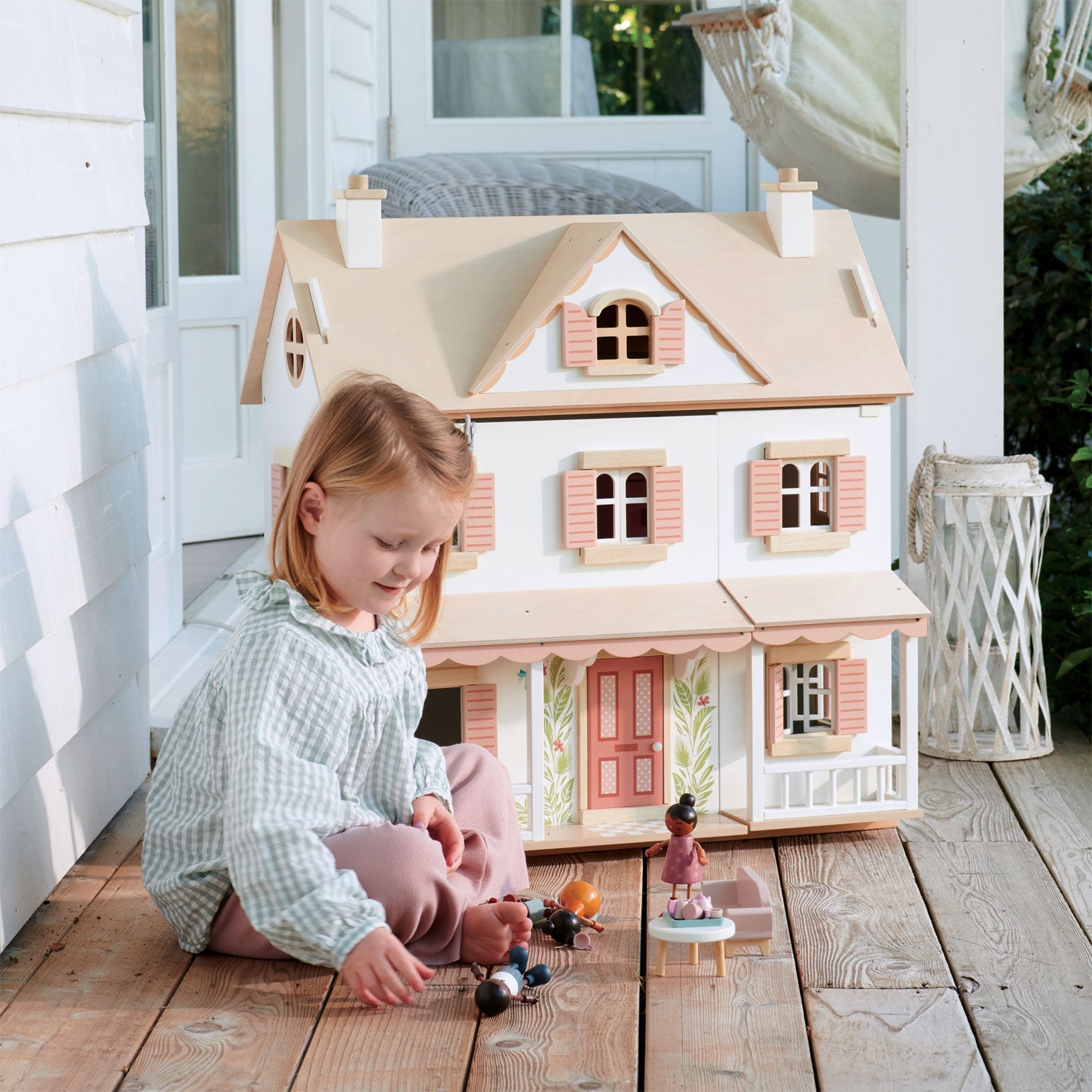 Humming Bird House Tender Leaf Toys   