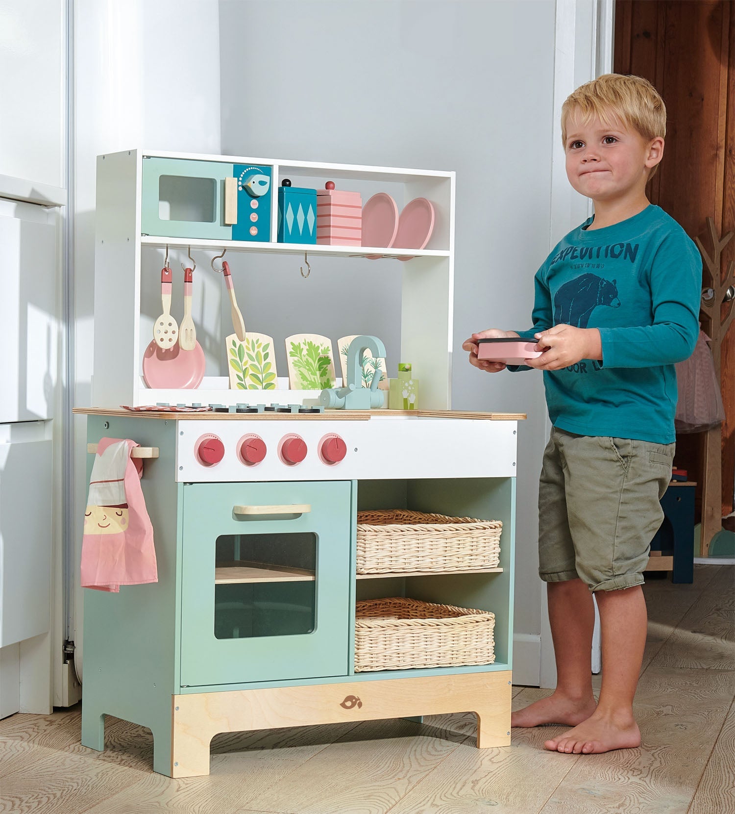 Kitchen Range Tender Leaf Toys   