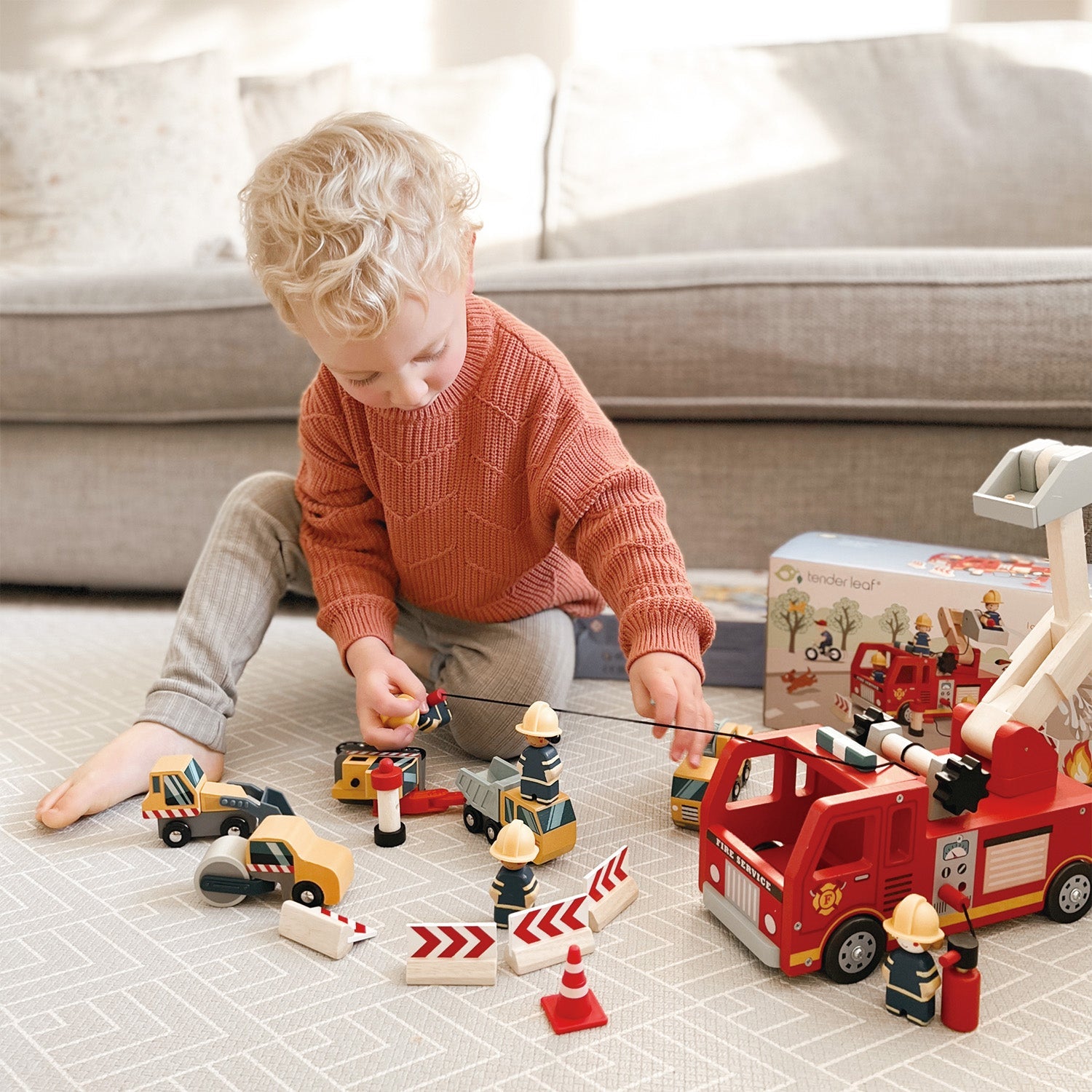 Fire Engine Tender Leaf Toys   