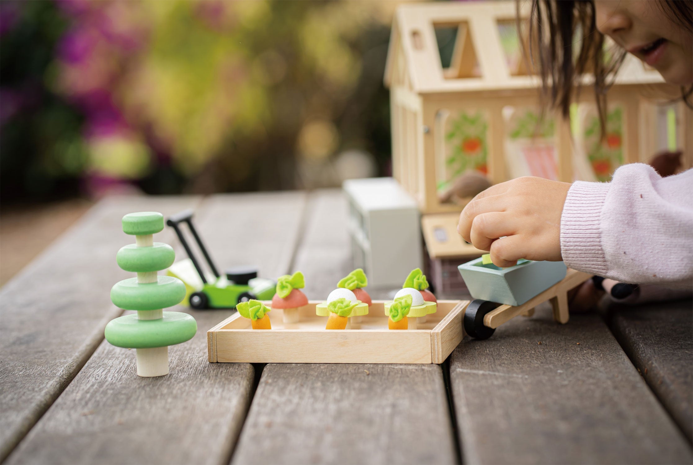 Greenhouse and Garden Set Tender Leaf Toys   