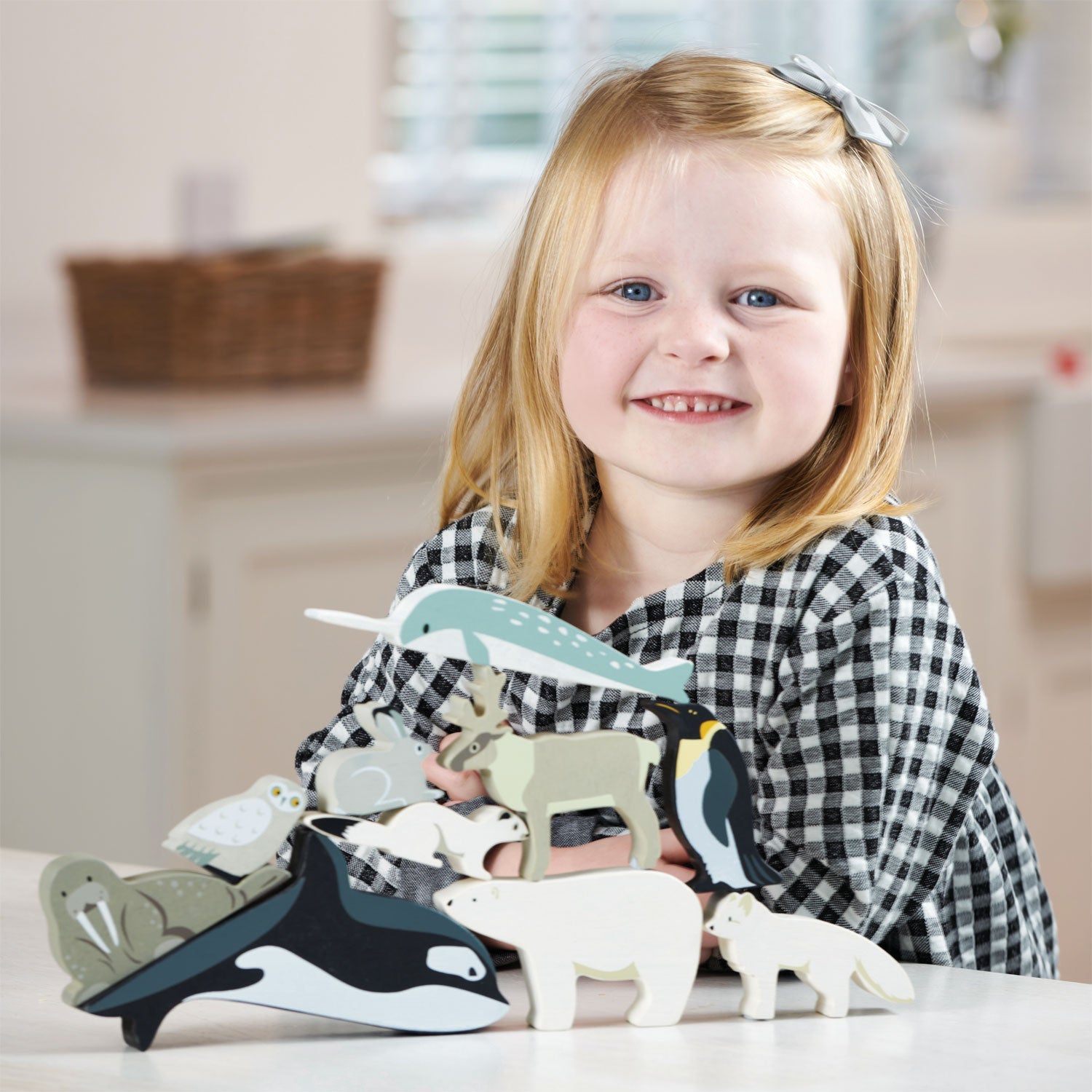 Polar Animals Tender Leaf Toys   