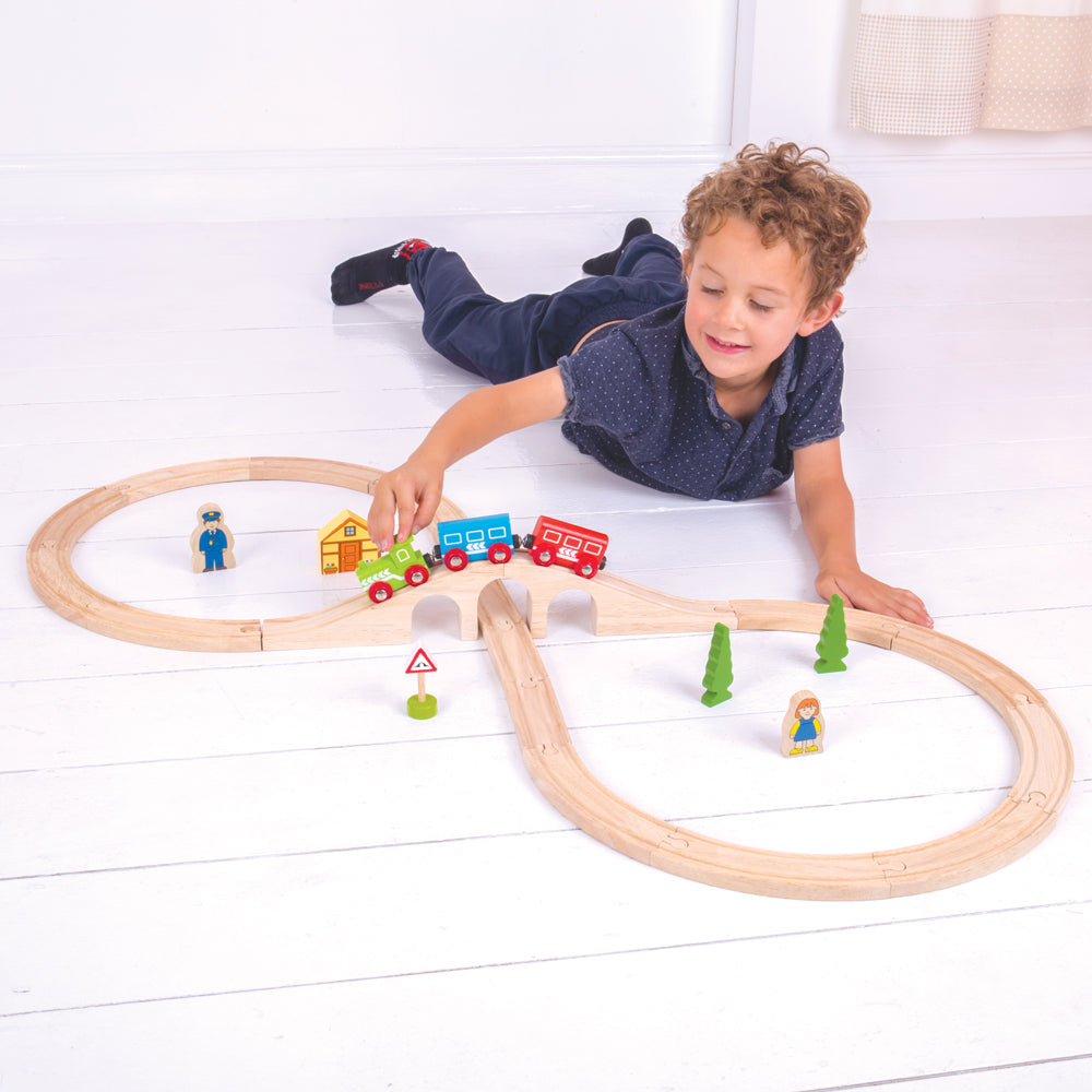 Figure of Eight Train Set Bigjigs Toys   