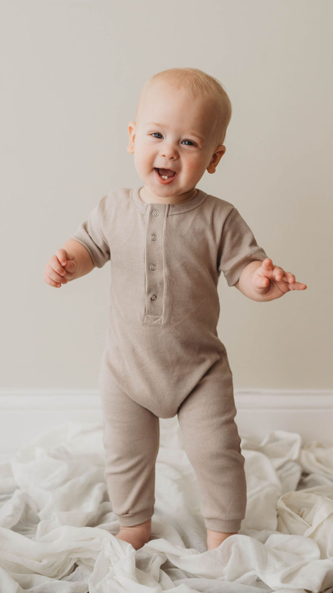 Organic Cotton Ribbed Knit Romper in "Mushroom" Chubby Lamb   